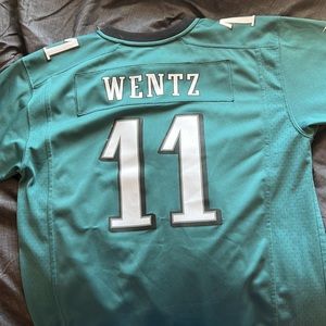 Philadelphia Eagles 2018 #11 Carson Wentz Jersey Men’s Medium (Kids XL)